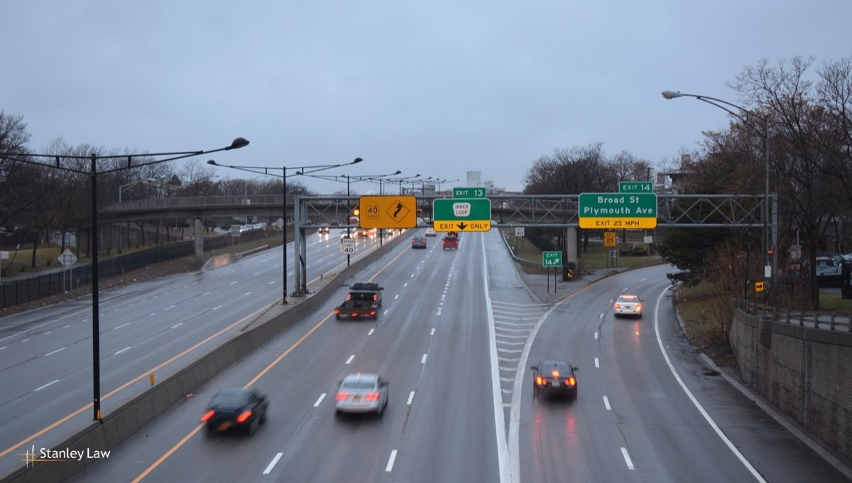 Rochester, NY - Minor Injuries Reported in Three-Vehicle Crash on I-490