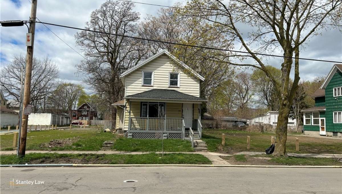 Rochester, NY – Injuries Reported in Vehicle Crash on Cameron St