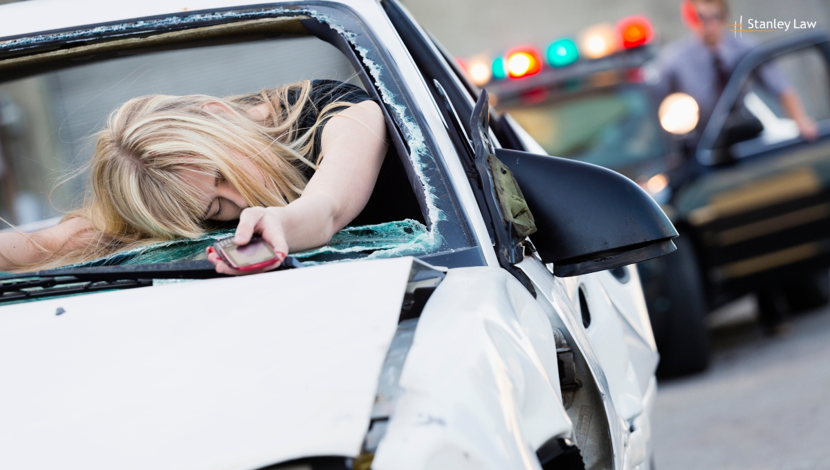 Woman dies after Wednesday evening car crash on Lake Avenue