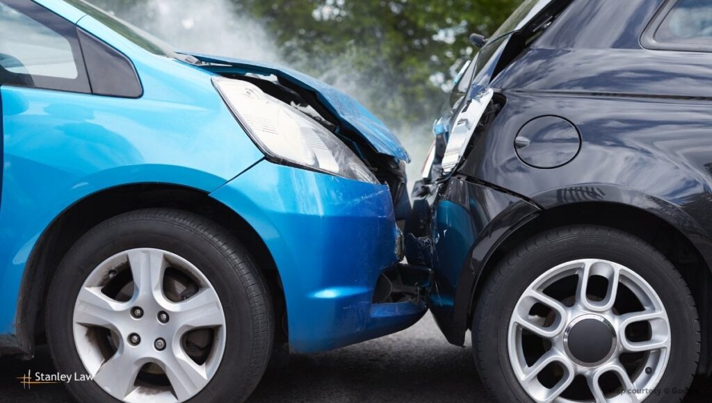 Rochester, NY - Injuries Reported in Crash on East Main St Near Visions Federal Credit Union