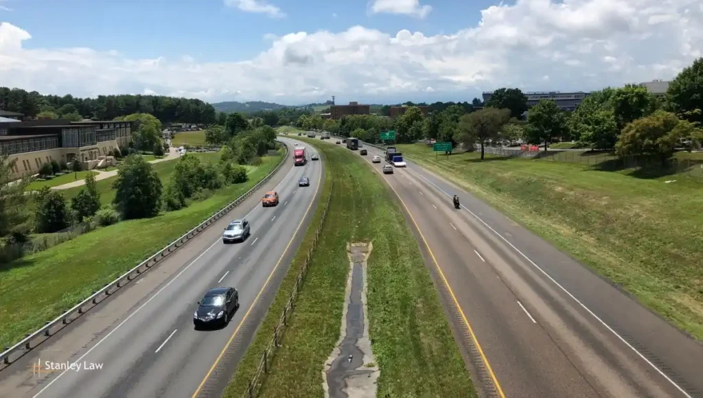 Cicero, NY – Multiple Ambulances Respond to Crash on I-81