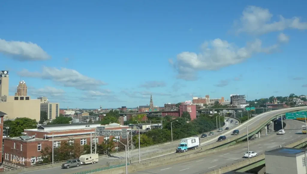 Syracuse, NY - Traffic Collision with Injuries Near N McBride St & I-690 Eastbound