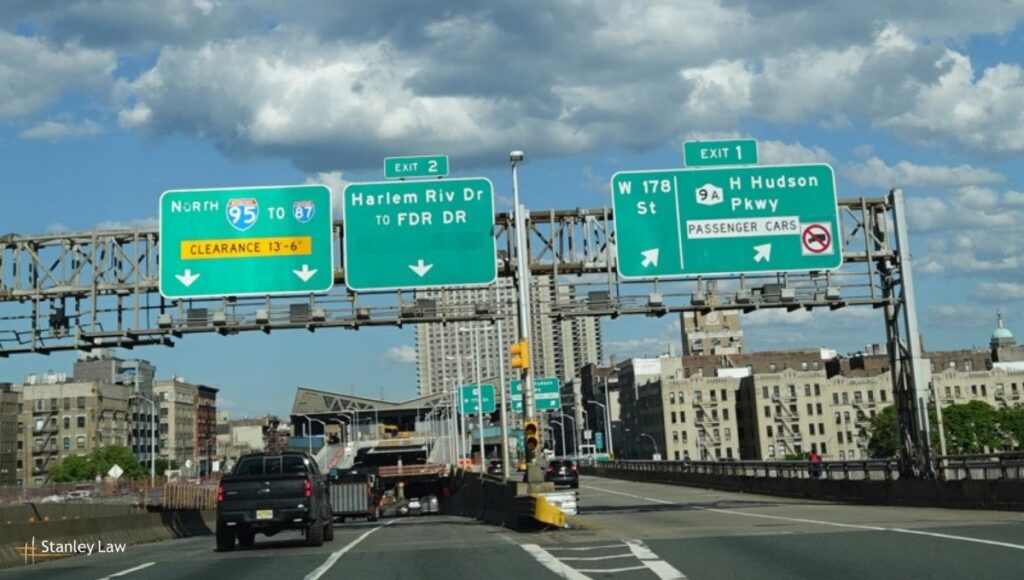 Bronx, NY - One Injured in Two-Car Collision on I-95 North