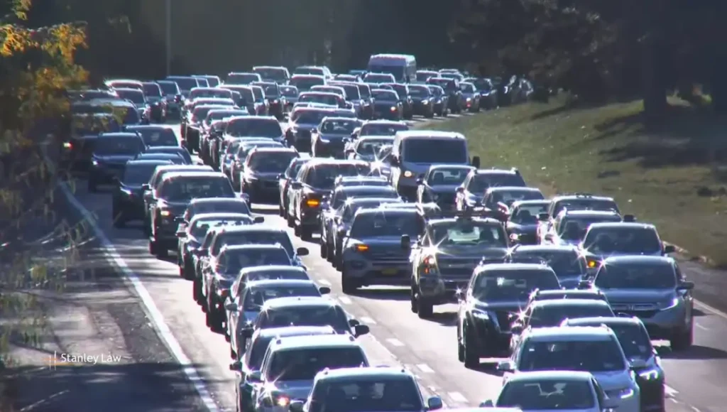 Crash Causes Traffic Backup