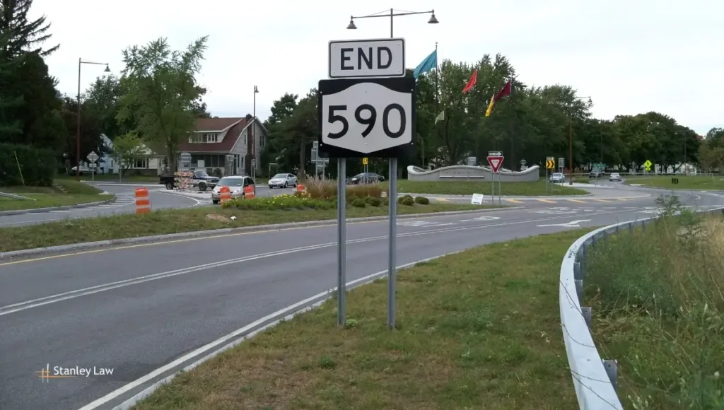 One Hospitalized After Two Crashes on I-590