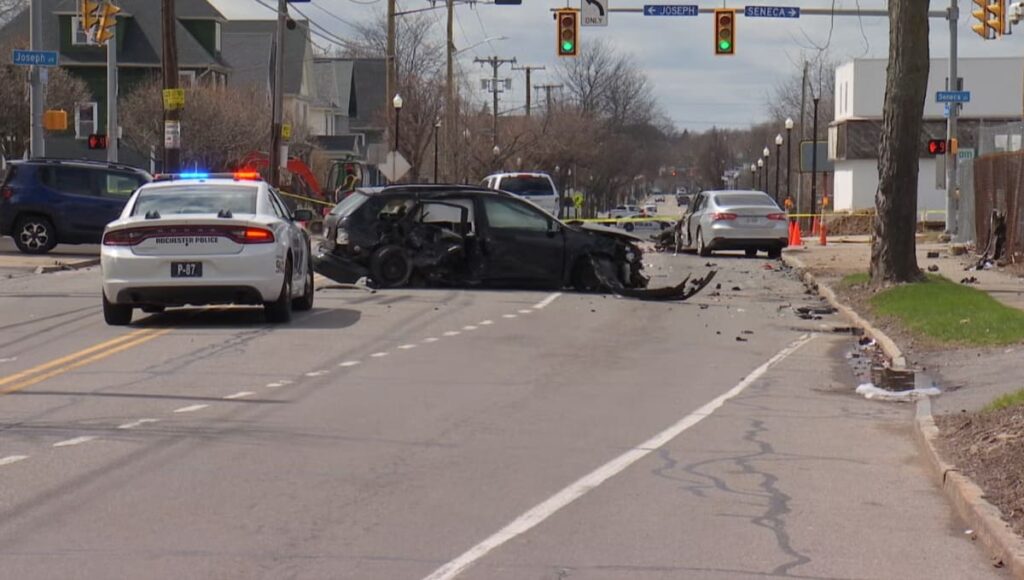 Three Vehicles Damaged in Multi-Car Crash